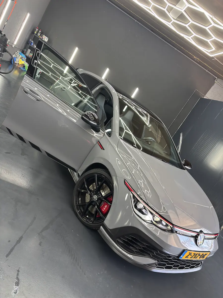 Auto Polijsten Groningen | Krassen Weg | Deluxe Auto’s Auto polijsten Groningen Deluxe Auto’s